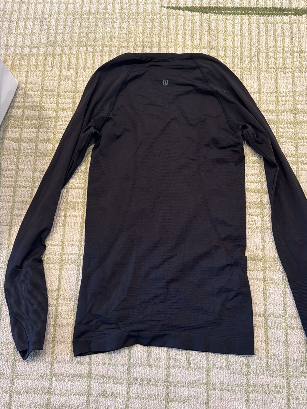 lululemon black long sleeve size 4